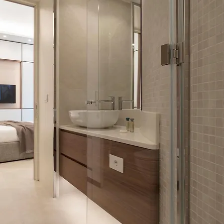 Anna Enchanting View On Isola Comacina Ossuccio