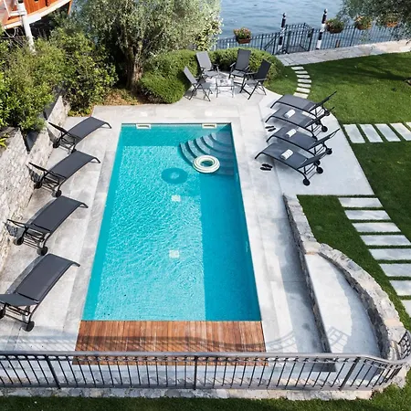 Anna Enchanting View On Isola Comacina Villa *