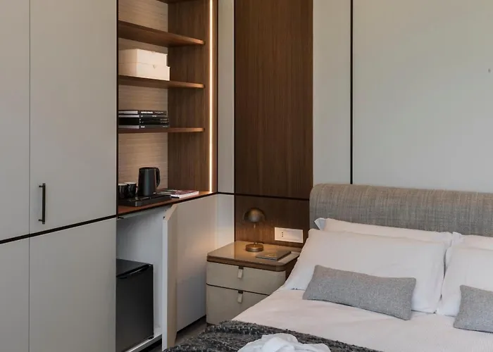 Anna Enchanting View On Isola Comacina Villa *