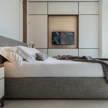 Anna Enchanting View On Isola Comacina Villa