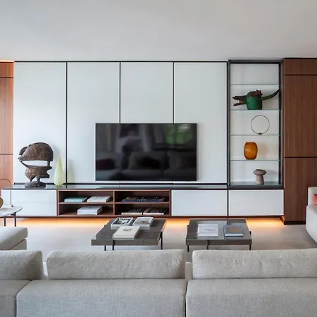 Anna Enchanting View On Isola Comacina Ossuccio