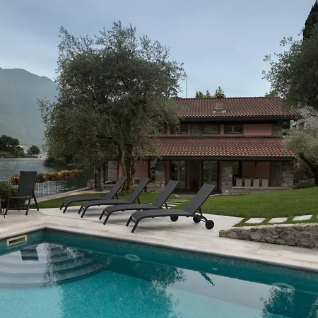 Anna Enchanting View On Isola Comacina Villa *