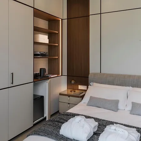 Anna Enchanting View On Isola Comacina Villa *